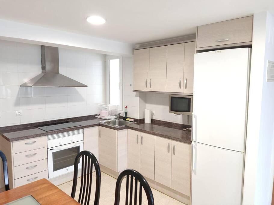 Piso En Playa De Gandia! Apartment Bagian luar foto